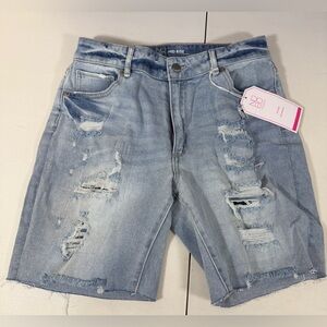 NWT NOBO  Womens Boyfriend MidRise Distressed Bermuda Shorts Sz 11 No Boundaries